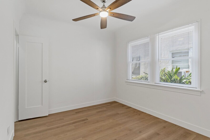 Building Photo - 1109 Loma Ave