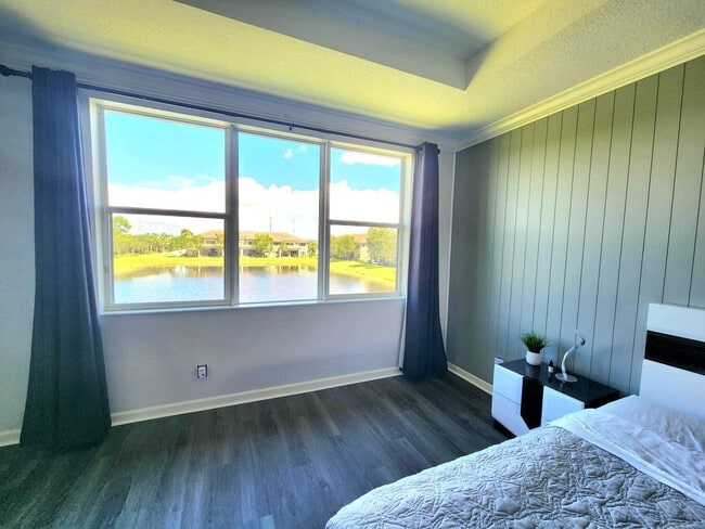 Building Photo - 2247 SW Cape Cod Dr