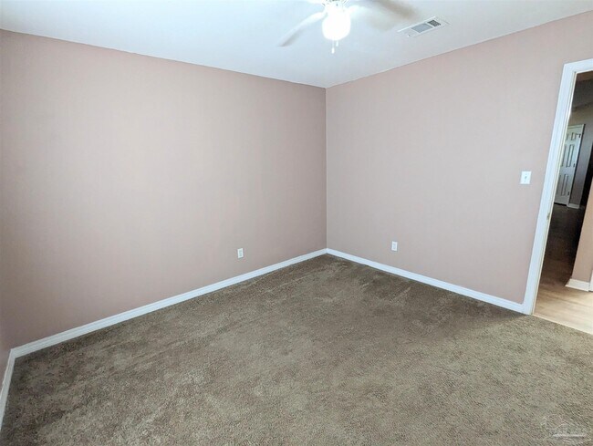 Building Photo - 7415 Lillie Ln