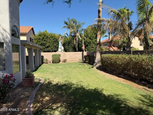 Building Photo - 9175 E Camino Del Santo