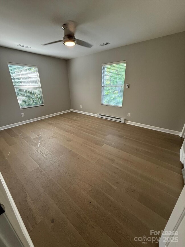 Building Photo - 4371 La Brea Dr