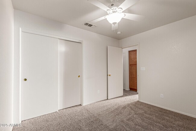 Building Photo - 1793 E Gail Dr