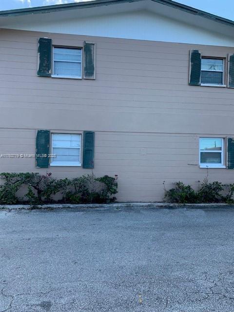 Building Photo - 17115 Dixon