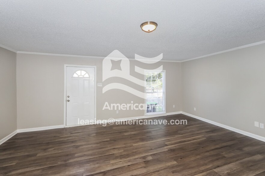 Building Photo - 609 McArthur Blvd