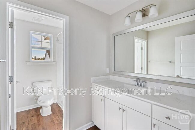 Building Photo - 196 Brickhill Cir