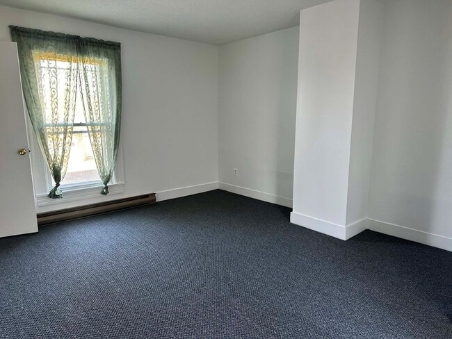 Building Photo - 19385 Main St