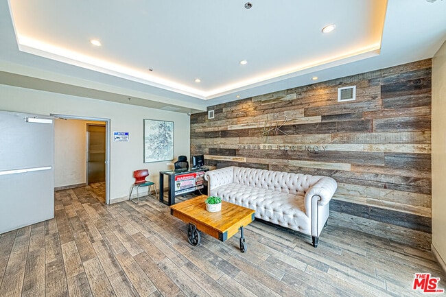 Building Photo - 1101 S Harvard Blvd