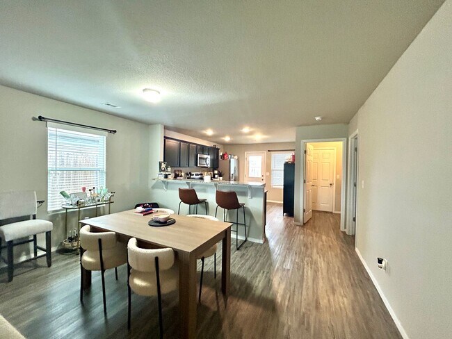 Building Photo - 1324 Morningside Dr