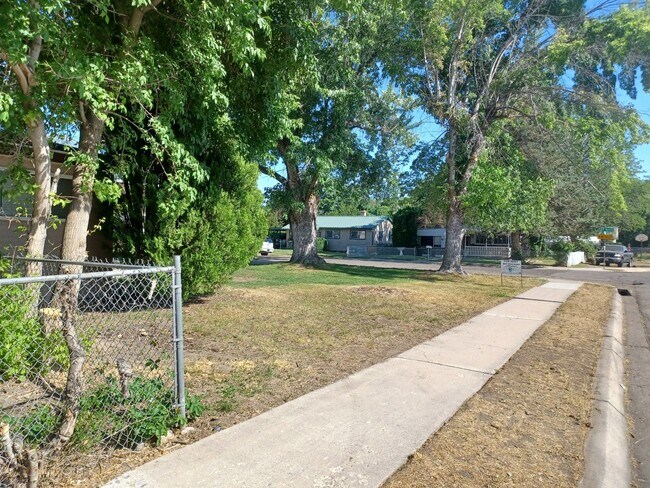 Building Photo - 934 W 1225 N