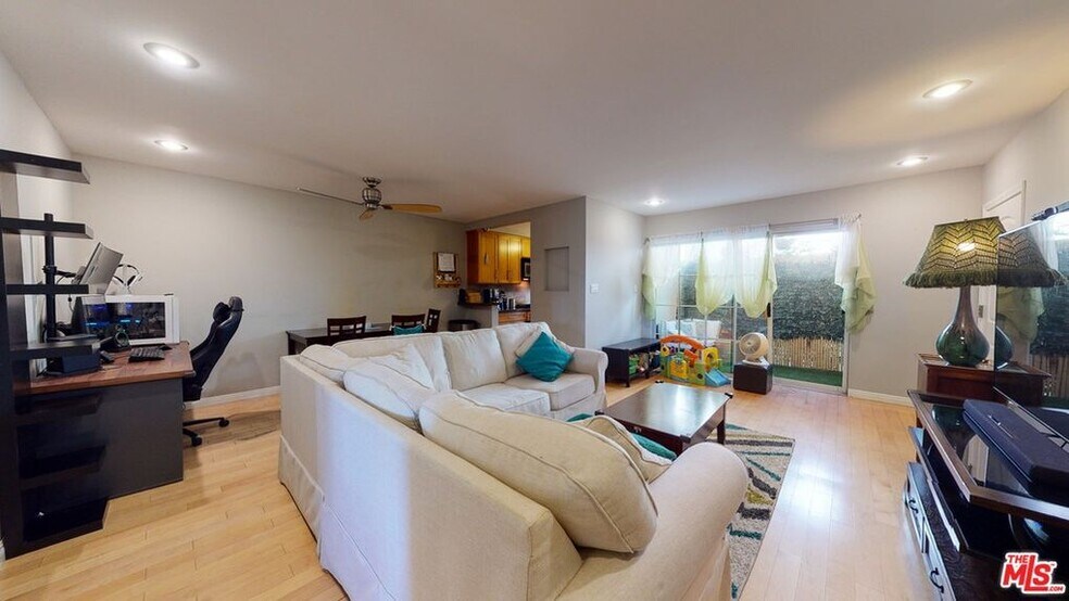 Building Photo - 1144 10th St