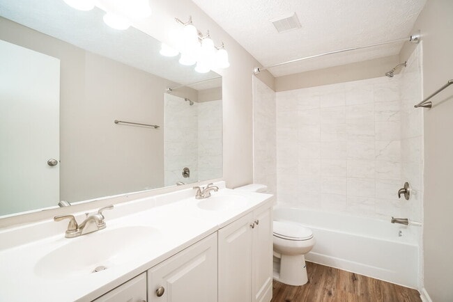 Building Photo - 442 Rambling Brook Dr