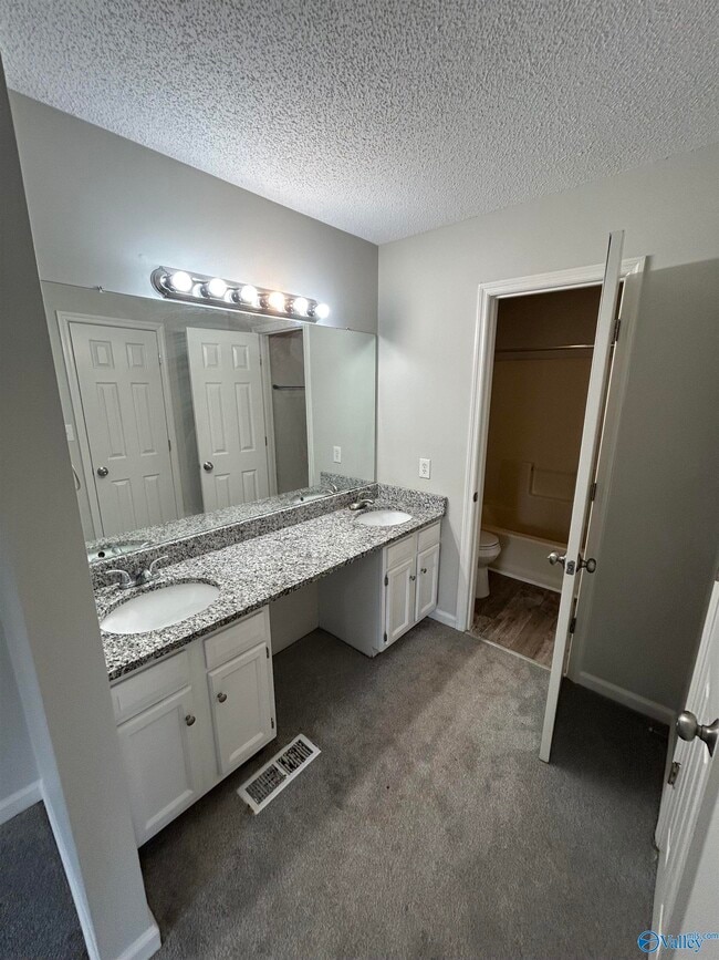 Building Photo - 109 Portal Ln