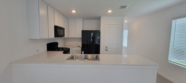 Building Photo - Charming 3-Bedroom Home for Rent in Provid...