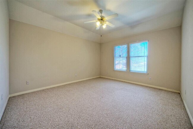 Building Photo - 601 Indian Run Dr