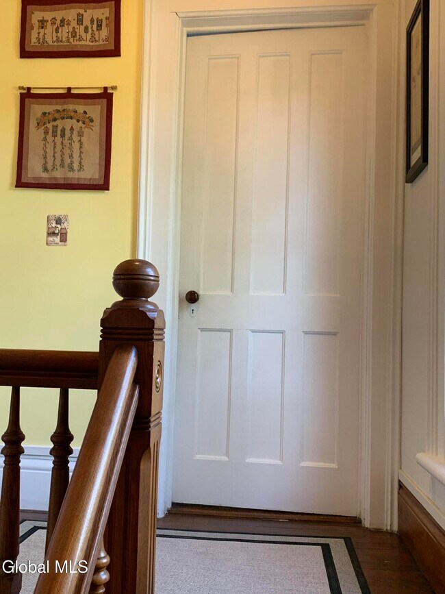 Building Photo - 260 Clark Rd