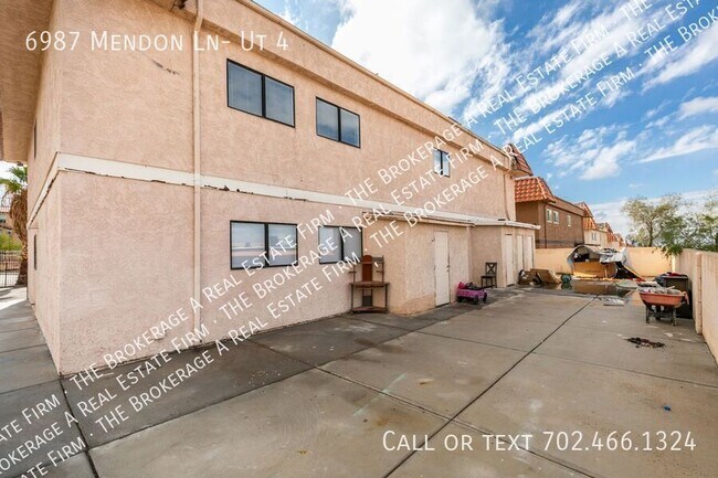 Building Photo - 6987 Mendon Ln