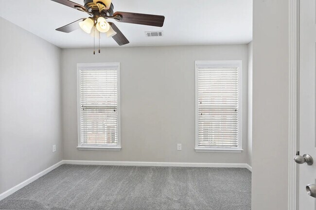 Building Photo - 5113 Kempsford Ct