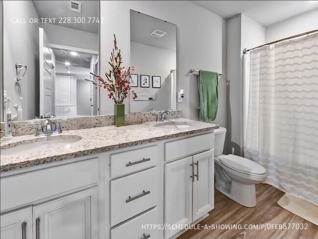 Building Photo - 5065 Fairbury Way
