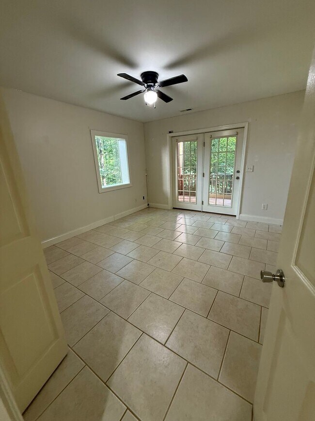Building Photo - 154 Klare Ridge Ln