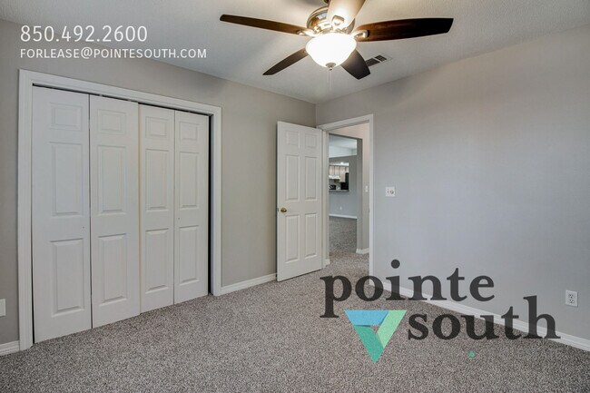 Building Photo - 404 Ridge Wood Cir