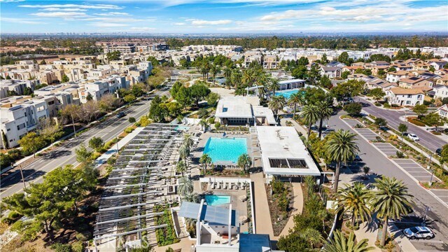 Building Photo - 166 Novel