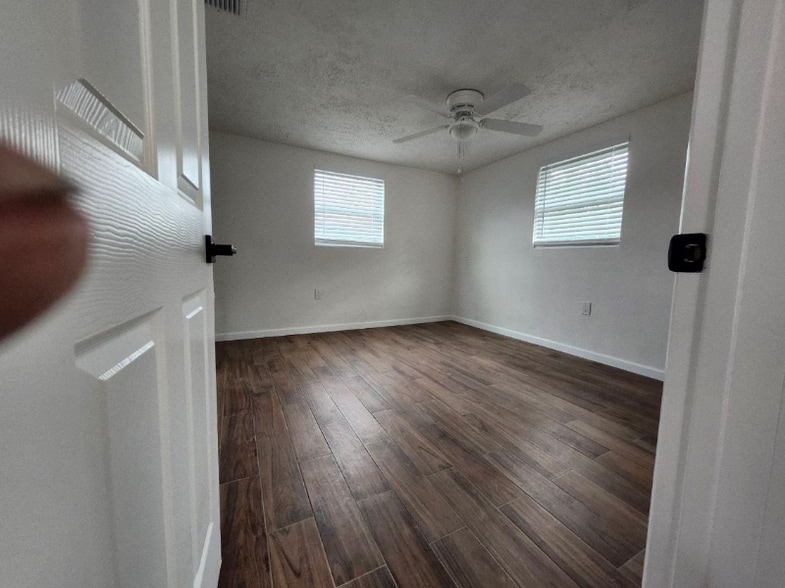 Building Photo - 17 S Columbus St