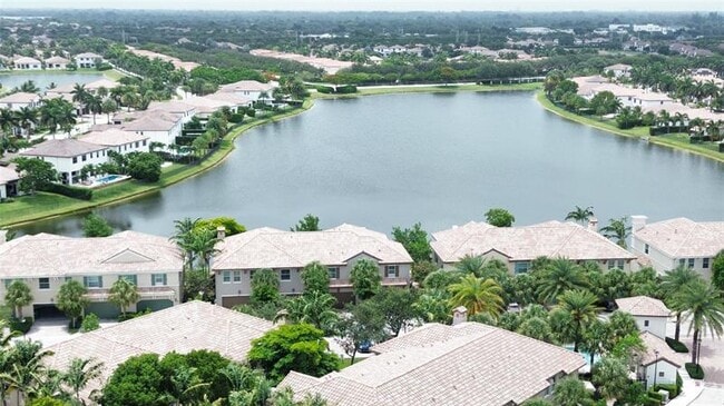 Building Photo - 2917 Cascada Isle Way