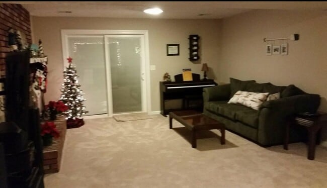 Building Photo - 414 Fairmount Dr