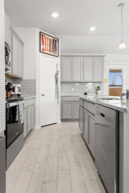 Building Photo - 213 Gauge Rd