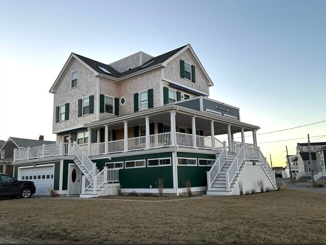 Building Photo - 43 Oceanside Dr