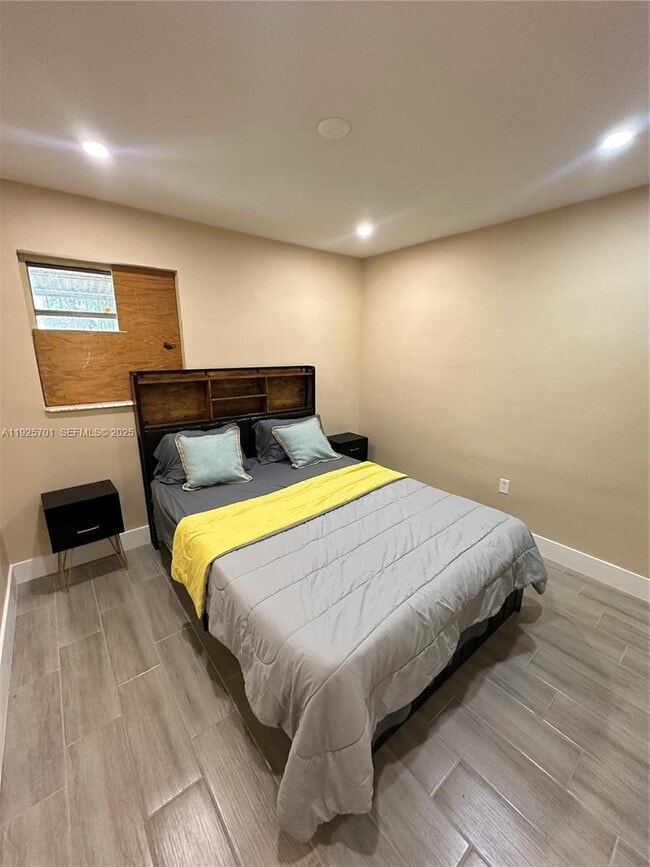 Building Photo - 234 NE 55th Terrace