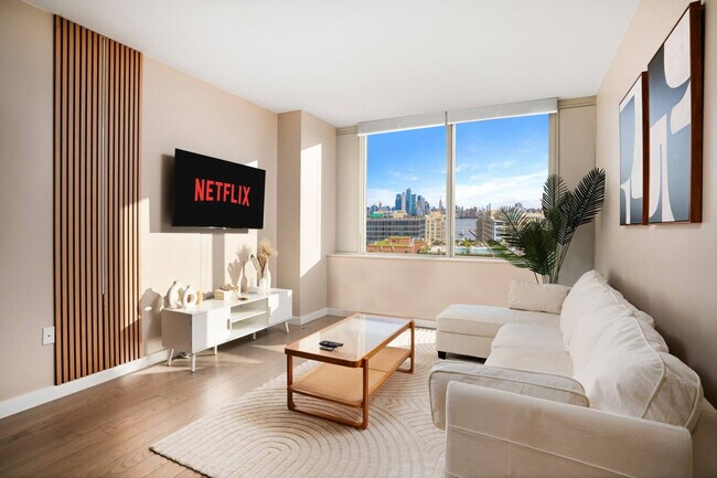 Building Photo - 629 Jefferson St