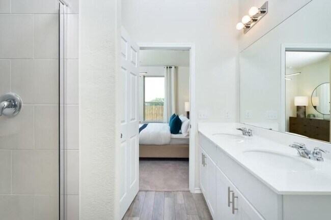 Building Photo - 152 Fiery Skipper Ln