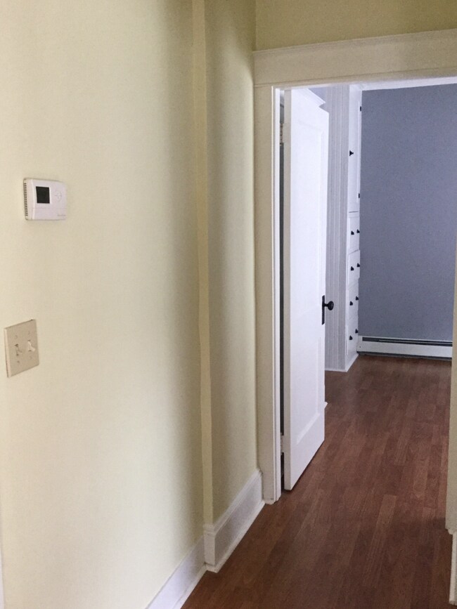 Building Photo - 154 Blanchard St