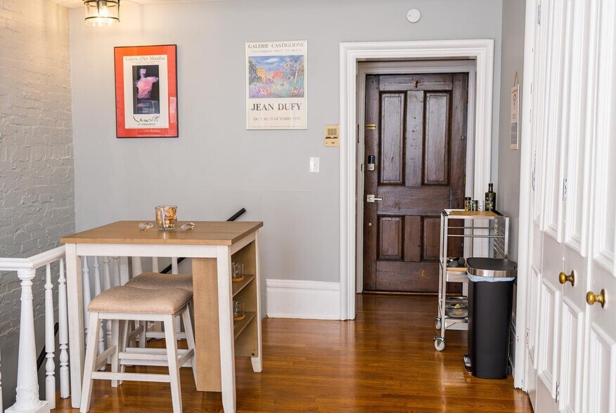 Building Photo - 4628 McPherson Ave