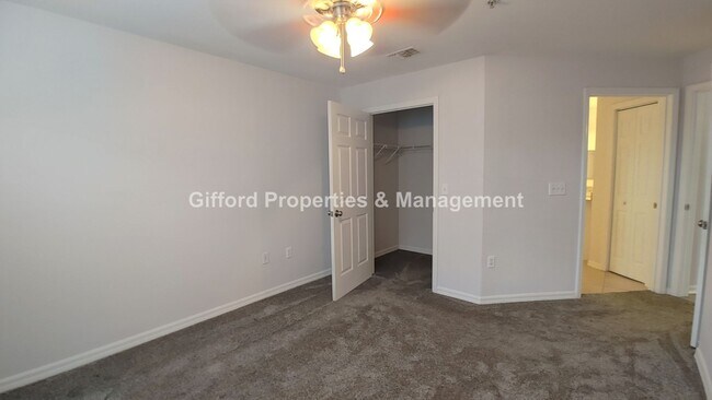Building Photo - Luxury 2BR/2BA Renovated Avanti Condo
