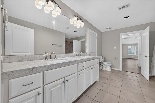 Building Photo - 13423 Preston Cliff Ct