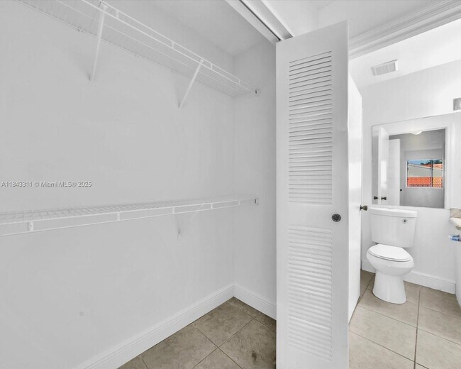 Building Photo - 15770 SW 106th Terrace