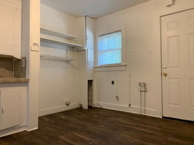 Building Photo - PRELEASE! Great Home Close to Tech and Schools!