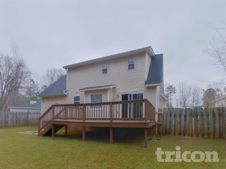 Building Photo - 21 Marabou Ct