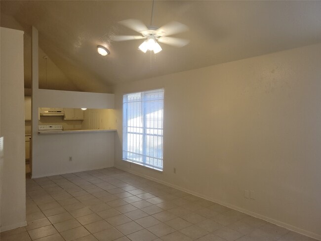 Building Photo - 15135 Kennedy Oaks St