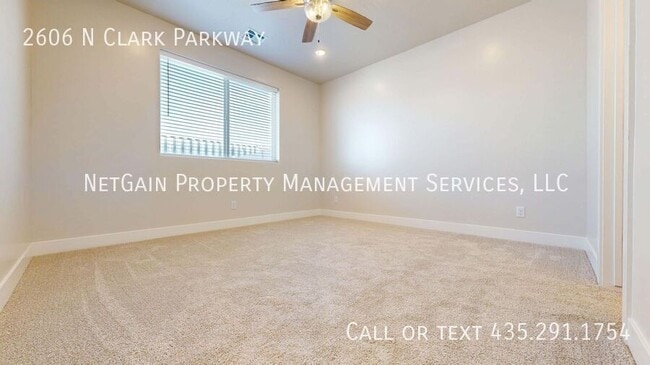 Building Photo - 2606 N Clark Pkwy