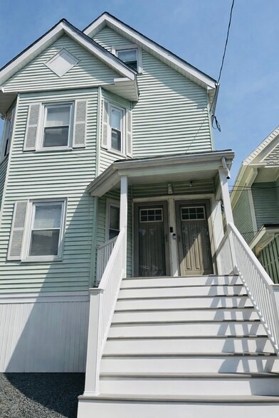 Building Photo - 23 Rockland St