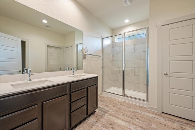 Building Photo - 253 Deserti Rd