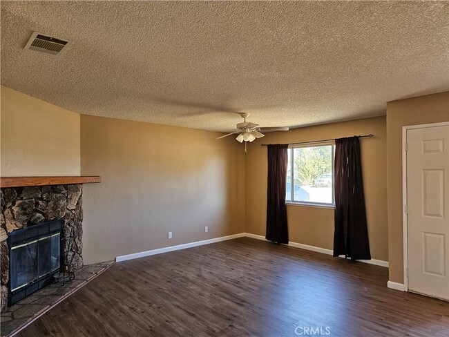 Building Photo - 8443 Great Cir Dr