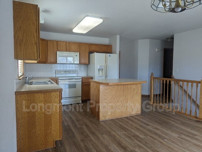 Building Photo - 388 Cardinal Ave