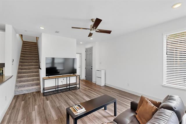 Building Photo - 1371 Hill Country Pl
