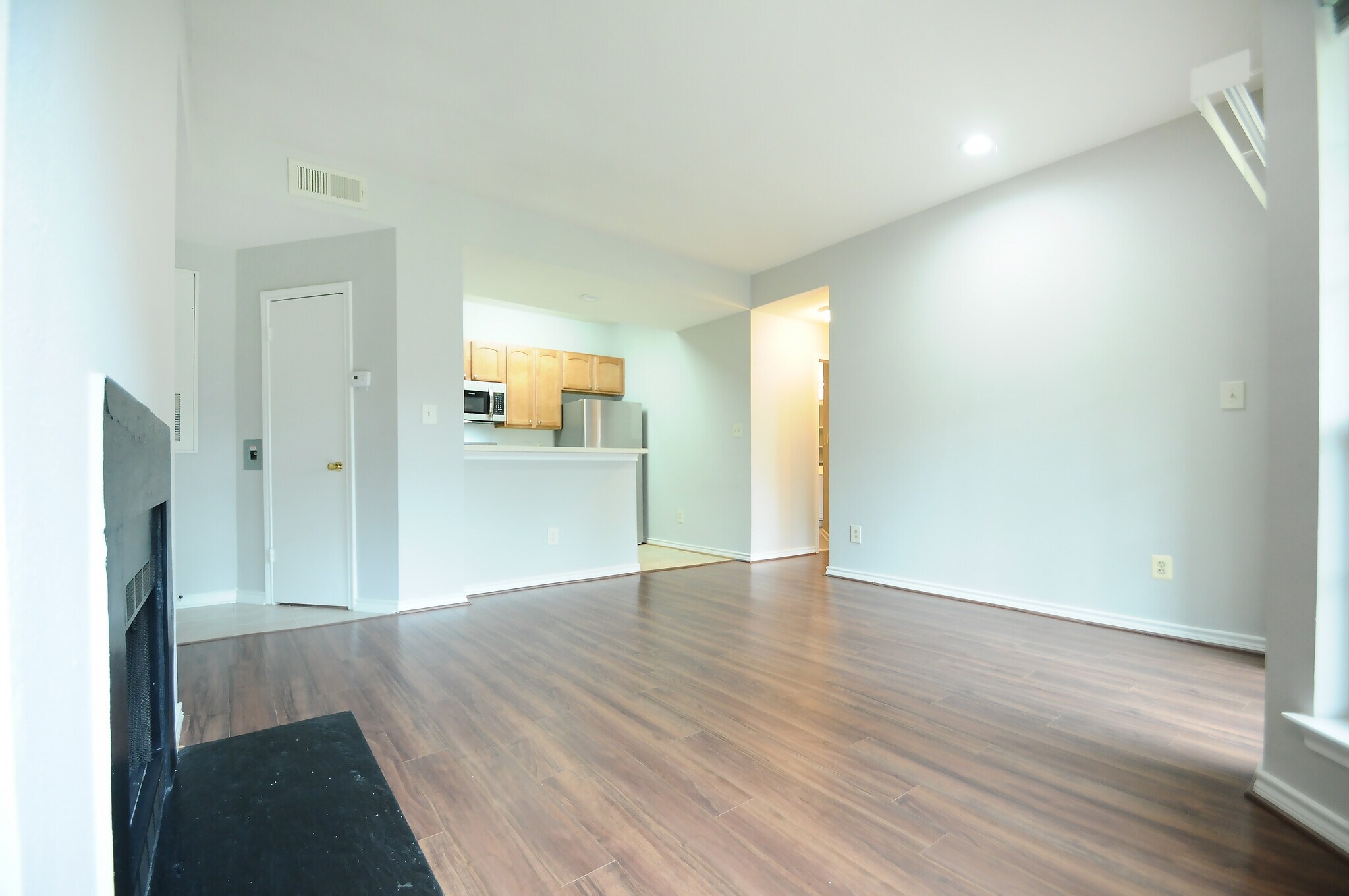 Building Photo - 3903 Penderview Dr