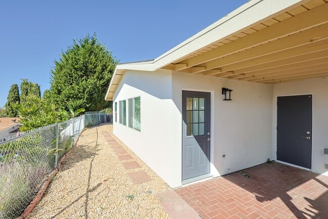 Building Photo - Peaceful 3BD/2BA Home in 55+ Community with Yard, Ocean View & Garage