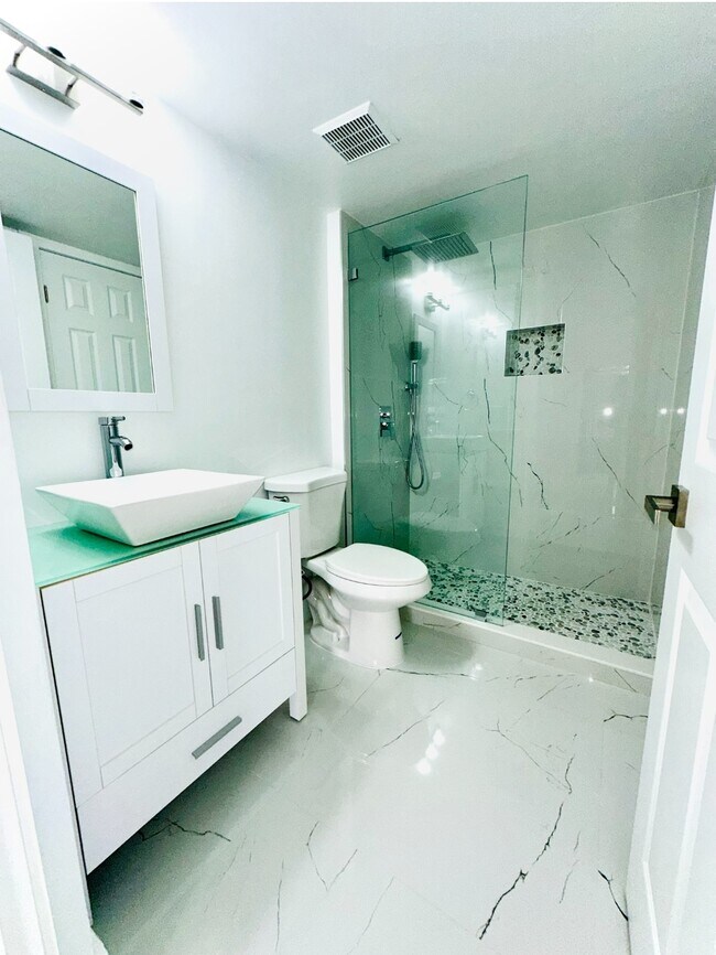 Building Photo - 510 NW 86th Pl